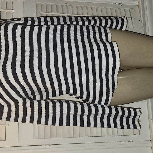 RALPH LAUREN STRIPED TURTLENECK SWEATER - Picture 5 of 8